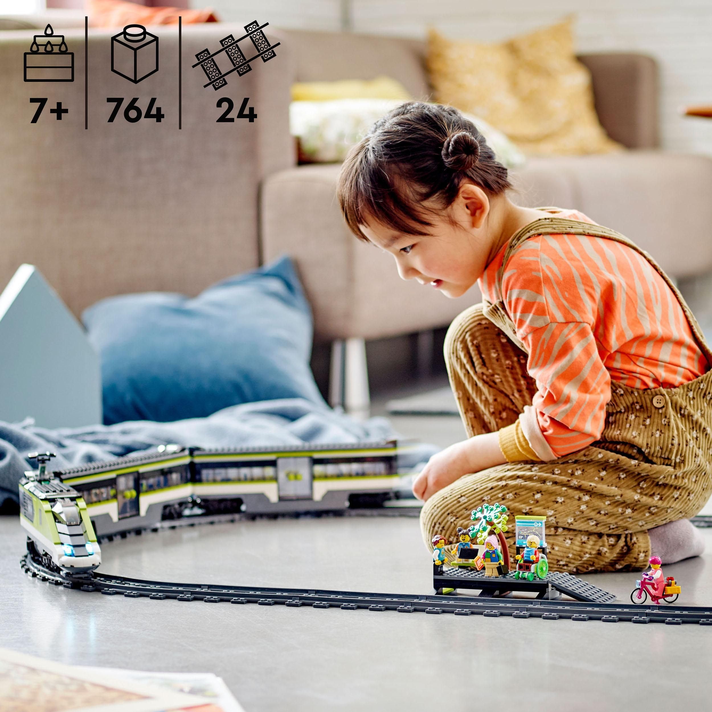 LEGO City Personen-Schnellzug 60337 – Ferngesteuerter Zug mit Licht, 2 Waggons, 24 Schienen & 6 Minifiguren