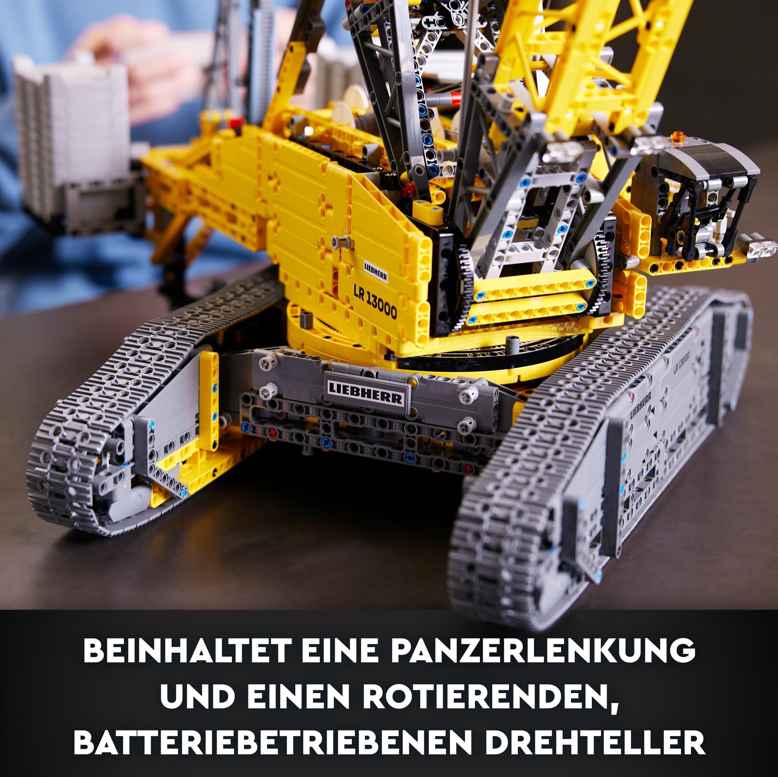 LEGO Technic Liebherr LR 13000 Raupenkran (42146) – Ferngesteuertes Baufahrzeug mit Control+ App, großes Modell für Erwachsene
