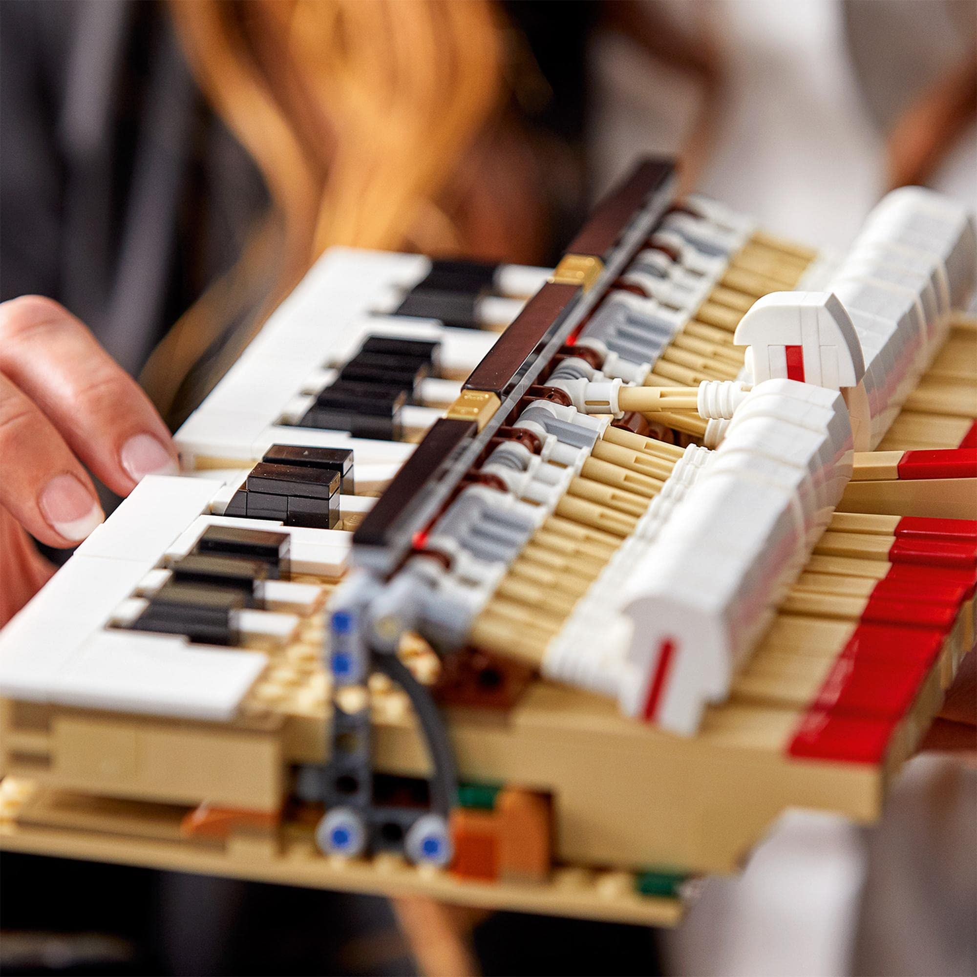 LEGO Ideas Konzertflügel (21323) – 3.662 Teile, detailreiches Modell für Musiker, Pianisten & Sammler