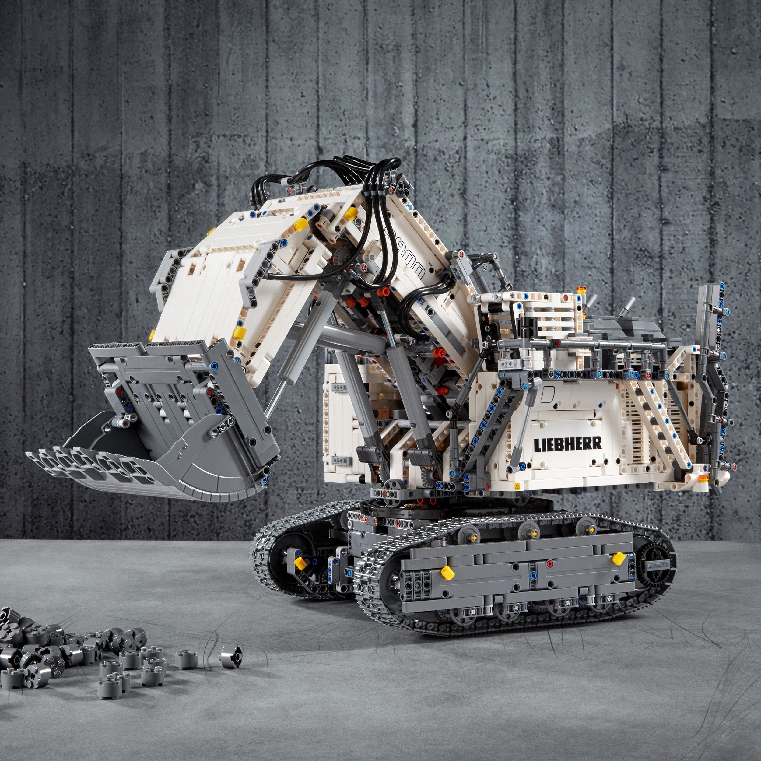 LEGO Technic Liebherr Bagger R9800 (42100) – Ferngesteuertes RC-Baufahrzeug mit Control+ App